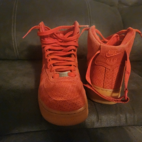 Vintage Red Velvet Nike AF1 - Picture 3 of 4